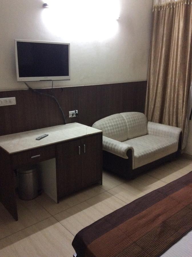 Hotel Hilroz Amritsar Extérieur photo