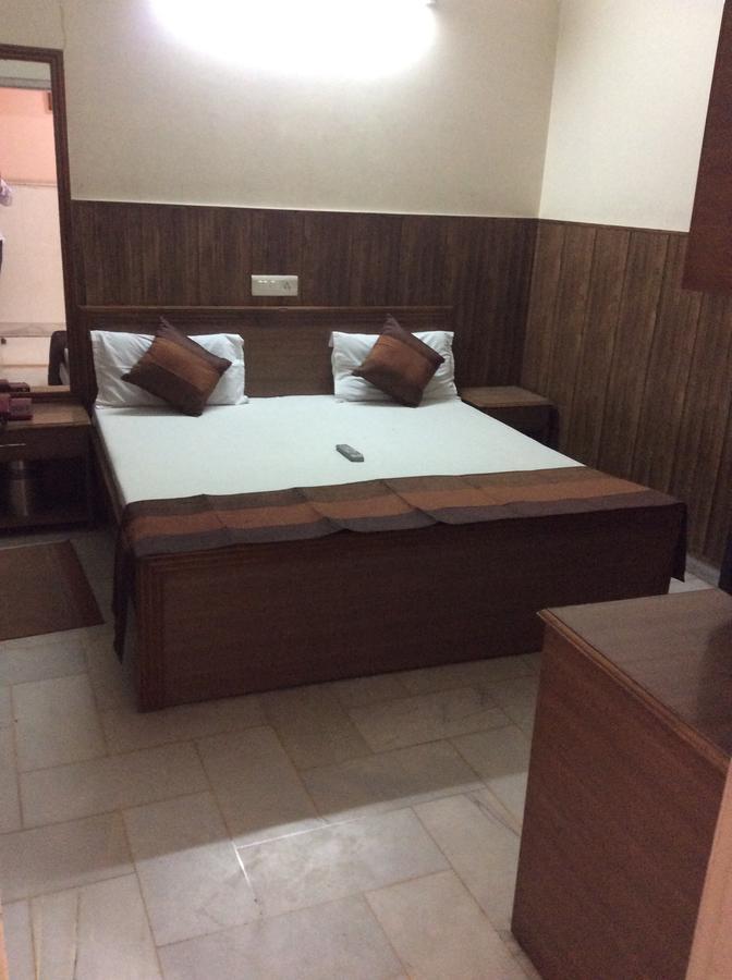 Hotel Hilroz Amritsar Extérieur photo